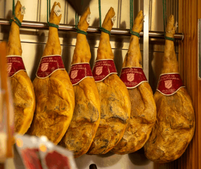 2.- ETIQUETA ROJA: LA JOYA DE LA DEHESA (ALIMENTADO CON BONITA IB&Eacute;RICA)